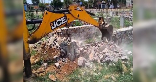 Bulldozer Action: दिल्ली-एनसीआर में फिर देखने को मिली बुलडोजर की ...