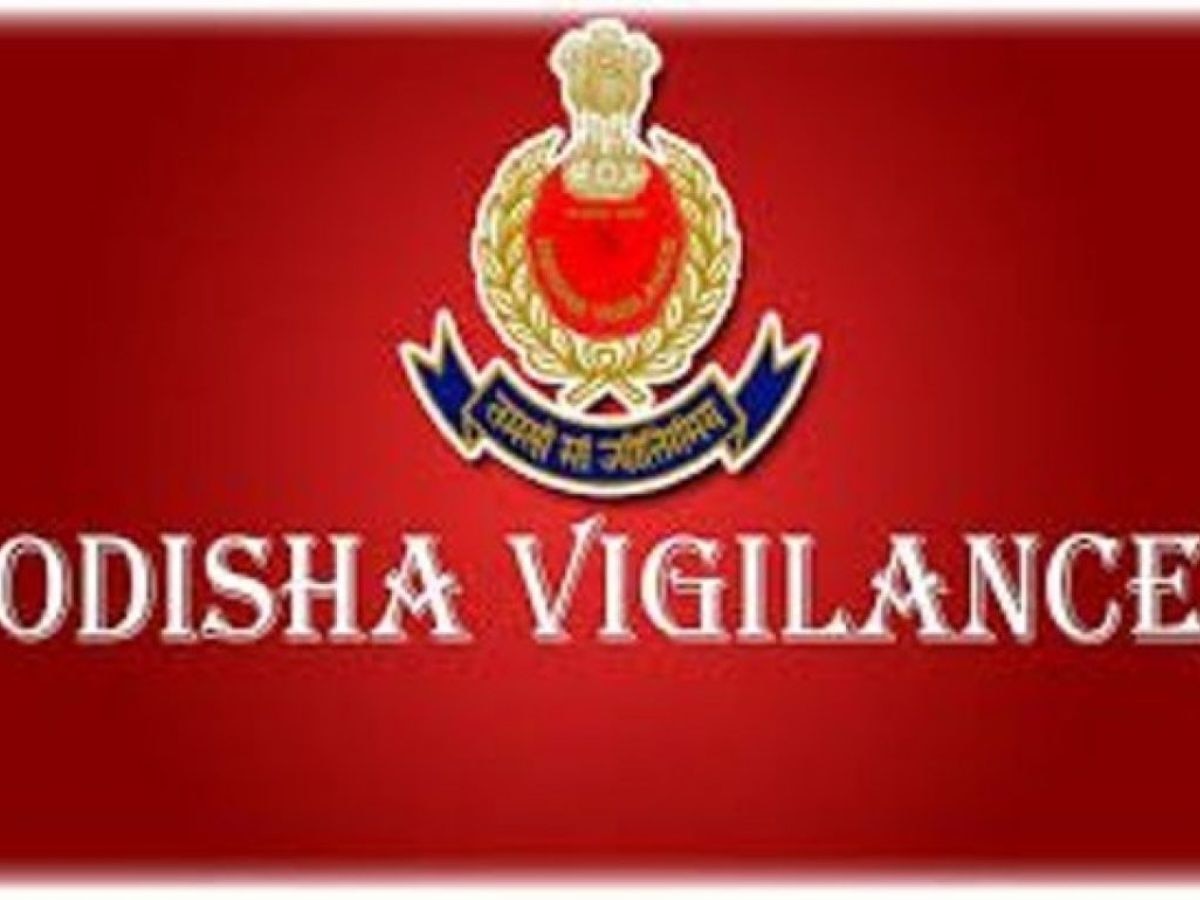 Vigilance Raid: ଦୁଇ ଅଧିକାରୀଙ୍କ ୧୪ ଆସ୍ଥାନ ଉପରେ ଭିଜିଲାନ୍ସ ରେଡ୍‍, ଜଣେ ଉପଜିଲ୍ଲାପାଳ, ଅନ୍ୟ ଜଣେ କିରାଣୀ