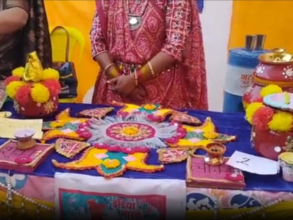 MP News: दामोह के स्वदेशी मेले में मुस्लिमों की नो एंट्री; दुकान बंद कराकर भगाया MP News: दामोह के स्वदेशी मेले में मुस्लिमों की नो एंट्री; दुकान बंद कराकर भगाया