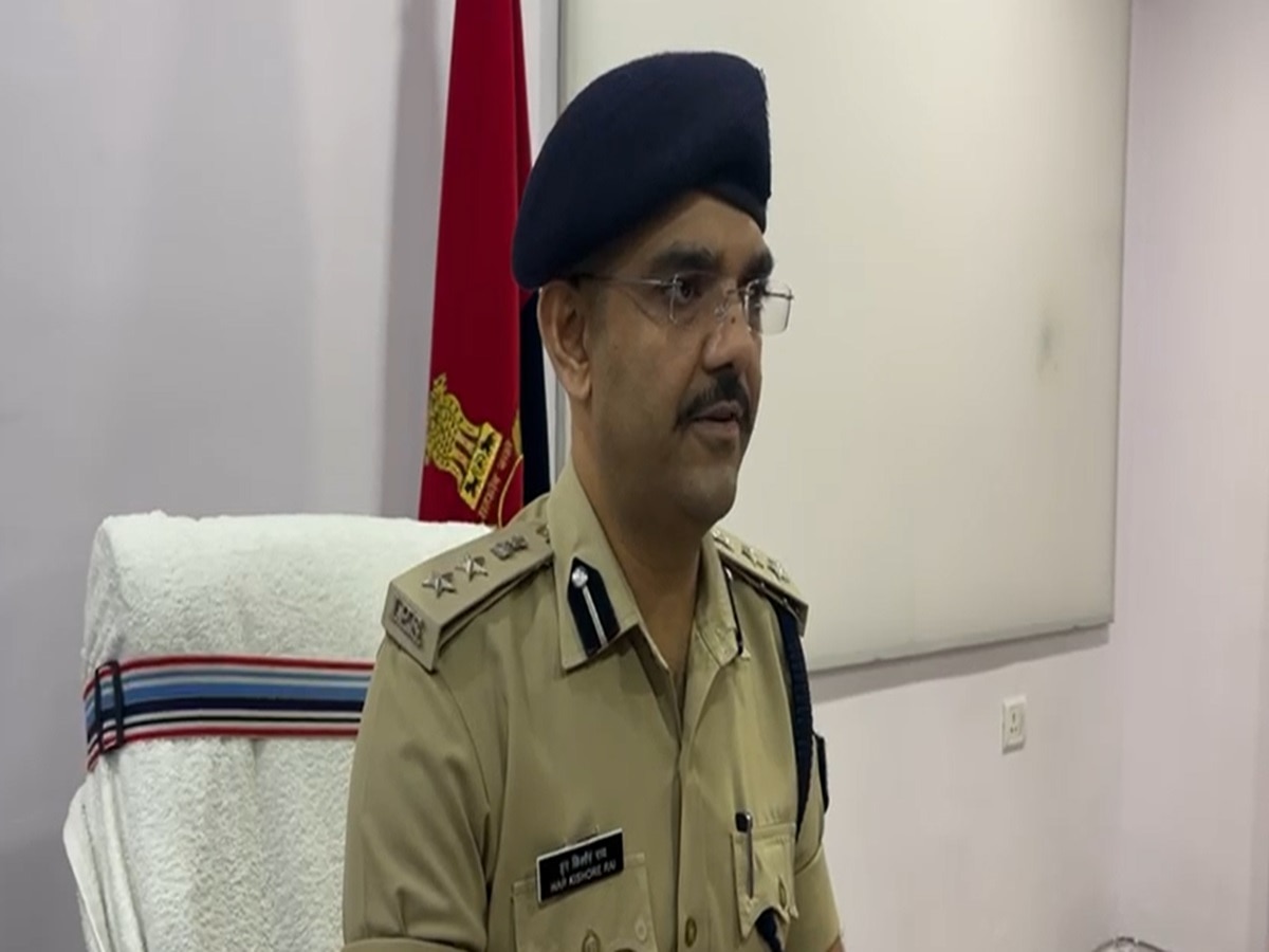 Bihar News: वैशाली के महुआ में शराब के कालाबाजारी के आरोप में 7 पुलिसकर्मी गिरफ्तार, जब्त शराब की करते थे चोरी