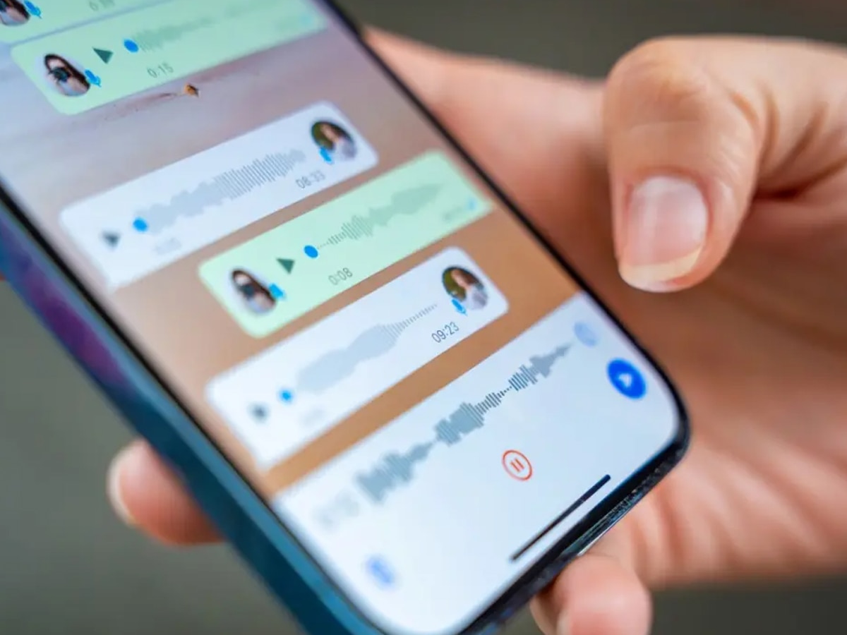 WhatsApp लाया गजब का फीचर! अब वॉइस नोट को बदल सकेंगे टेक्स्ट में, जानिए कैसे करेगा काम