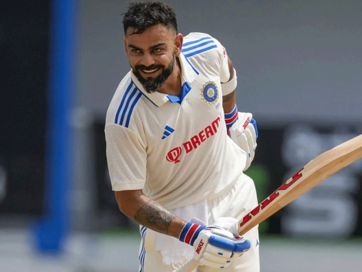 Virat Kohli Century: 491 दिन बाद कोहली के बल्ले से निकला शतक, इस मामले में सचिन को छोड़ा पीछे Virat Kohli Century: 491 दिन बाद कोहली के बल्ले से निकला शतक, इस मामले में सचिन को छोड़ा पीछे