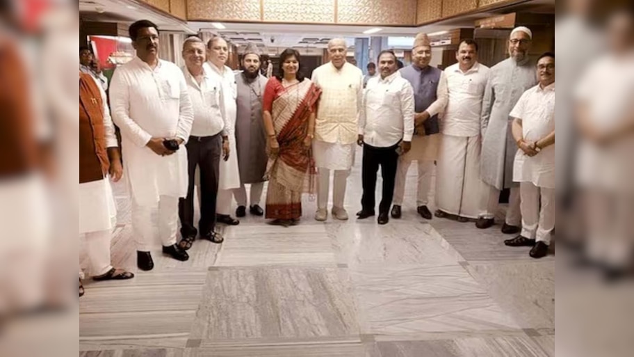WAQF BILL: विपक्ष के बाद भाजपा सांसद भी असंतुष्ट; JPC की मियाद बढ़ाने की रखी मांग