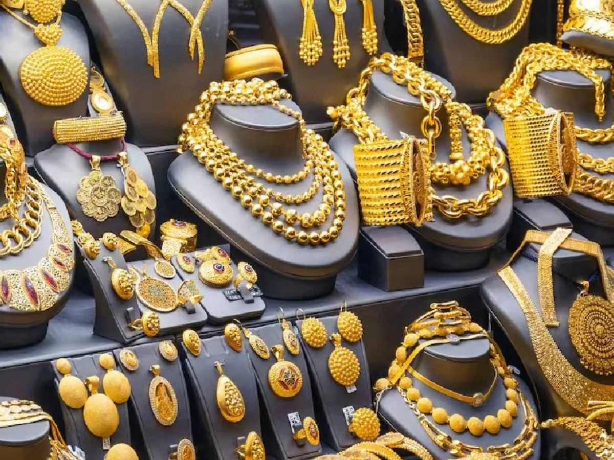 Gold Silver Price in MP: सोने की कीमत में मामूली उछाल, नहीं बढ़े चांदी के भाव; जानिए ताजा रेट