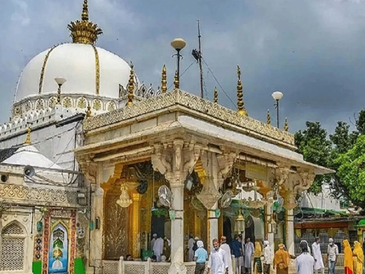 Ajmer Dargah: 850 साल पुरानी अजमेर दरगाह पर दावा, क्या बोले ख्वाजा गरीब नवाज के वंशज? Ajmer Dargah: 850 साल पुरानी अजमेर दरगाह पर दावा, क्या बोले ख्वाजा गरीब नवाज के वंशज?