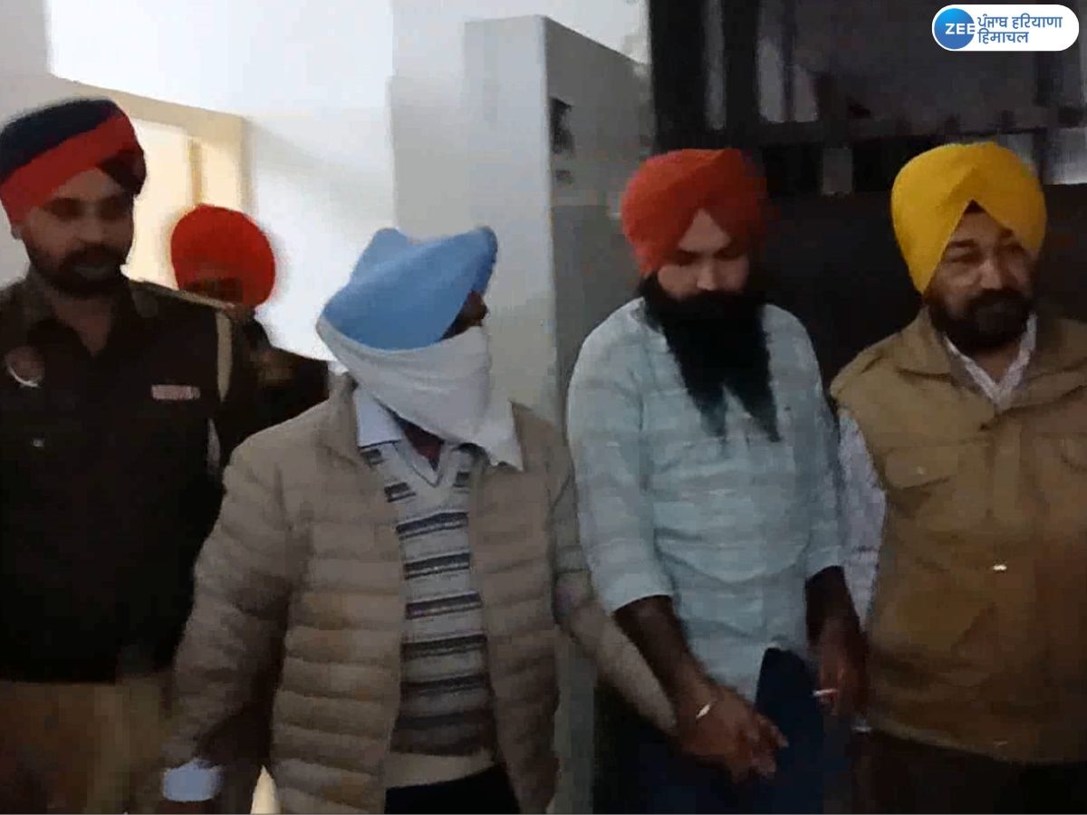 Vigilance Bureau: ਵਿਜੀਲੈਂਸ ਵੱਲੋਂ ਰਿਸ਼ਵਤ ਲੈਂਦਾ ਤਹਿਸੀਲਦਾਰ ਰੰਗੇ ਹੱਥੀ ਕਾਬੂ