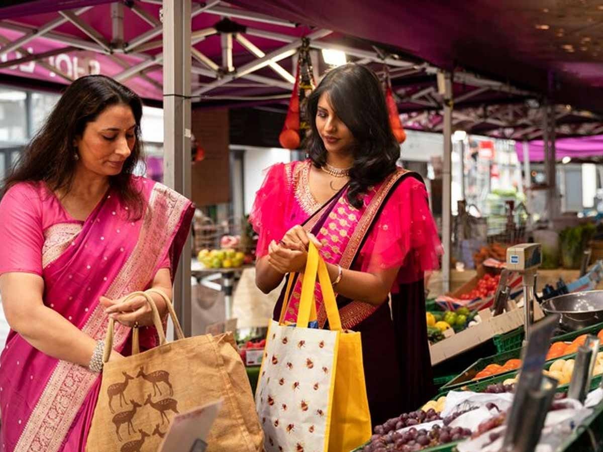 भारतीयों को क्रेडिट कार्ड का लगा ऐसा चस्‍का, जेब में पैसा नहीं फ‍िर भी दबाकर कर रहे शॉप‍िंग