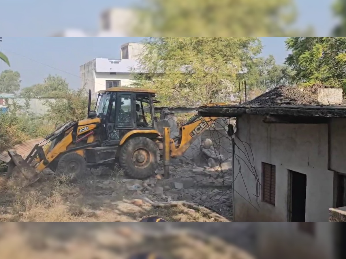 Shajapur Bullodozer Action on illegal  Encroachment