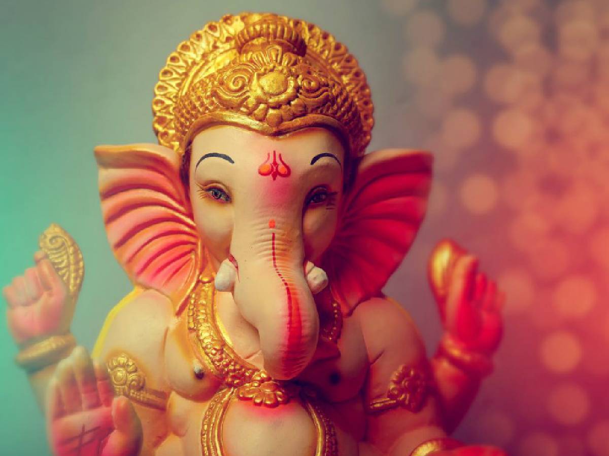 Vinayak Chaturthi 2024: कब है विनायक चतुर्थी व्रत, जानें शुभ मुहूर्त और पूजा का महत्व 