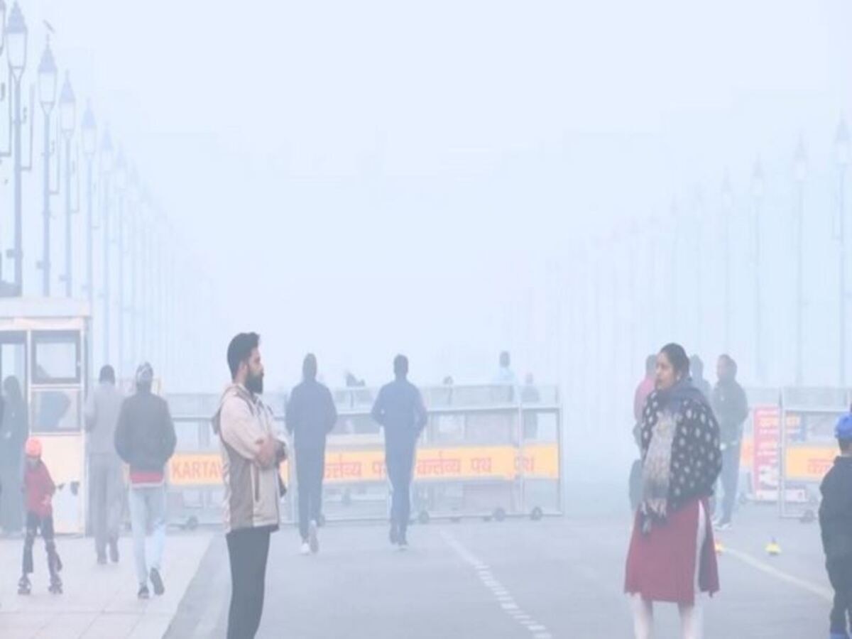 Delhi Pollution: दिल्ली में अभी भी बहुत खराब श्रेणी में AQI, खतरा बनकर मंडरा रहा प्रदूषण 