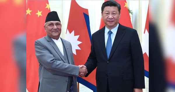 Nepal PM KP sharma oli visit china first time 2 to 5 december | सालों की  परंपरा तोड़कर चीन जा रहे नेपाली PM ओली, क्‍या भर पाएंगे झोली? | Hindi News