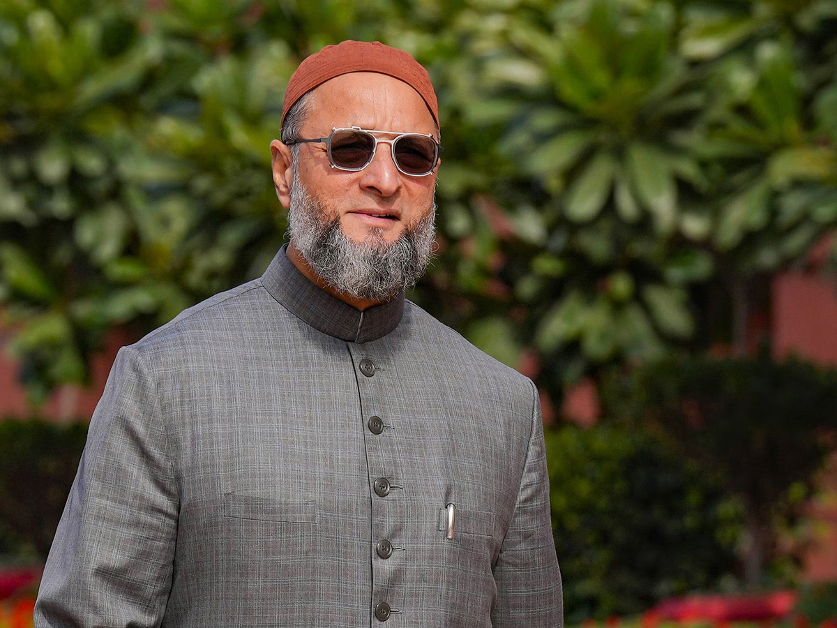 Ajmer और Sambal पर ओवैसी के बड़े सवाल, कोर्ट के आदेश पर उठाया अहम सवाल Ajmer और Sambal पर ओवैसी के बड़े सवाल, कोर्ट के आदेश पर उठाया अहम सवाल