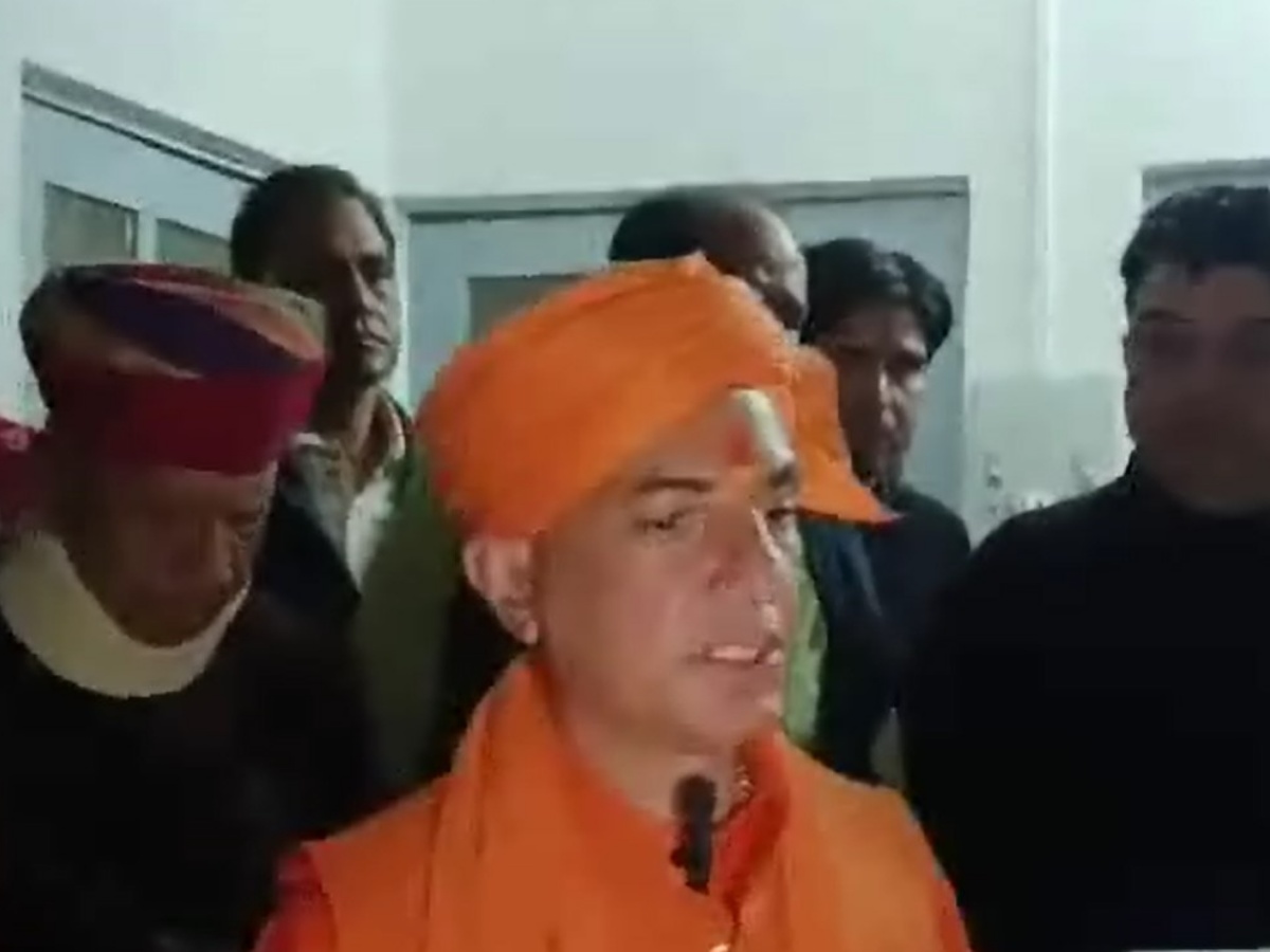 Churu News: सर्व सनातन समाज ने बांग्लादेश में हिन्दुओं पर हो रहे अत्याचार का विरोध, हिन्दू संगठनों ने सौंपा ज्ञापन Churu News: सर्व सनातन समाज ने बांग्लादेश में हिन्दुओं पर हो रहे अत्याचार का विरोध, हिन्दू संगठनों ने सौंपा ज्ञापन