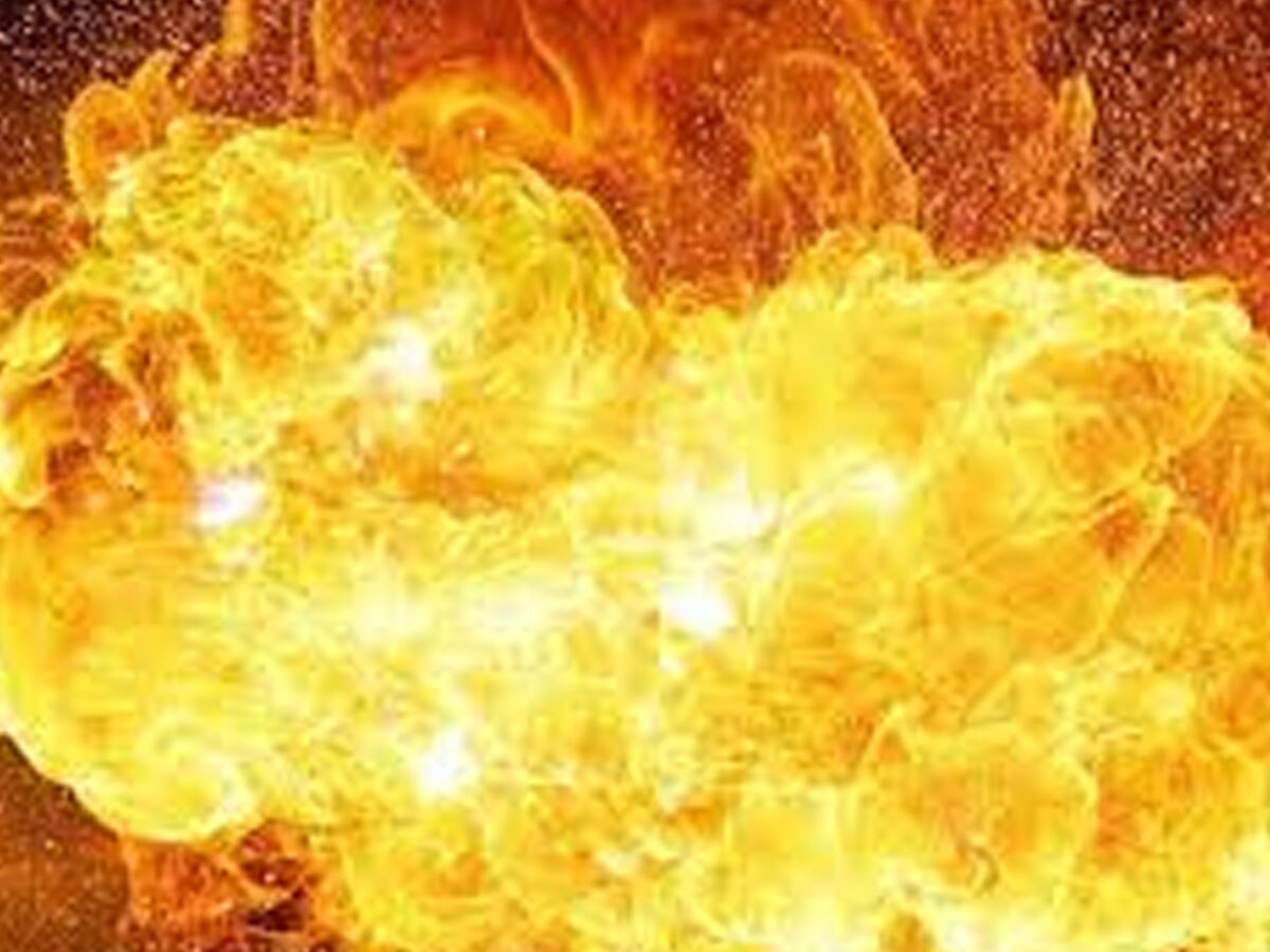 ...और हो गया जोरदार ब्लास्ट! चंद सेकेंड में 7 लोग बुरी तरह से झुलसे, बच्चे के शरीर पर फफोले हालत गंभीर!
