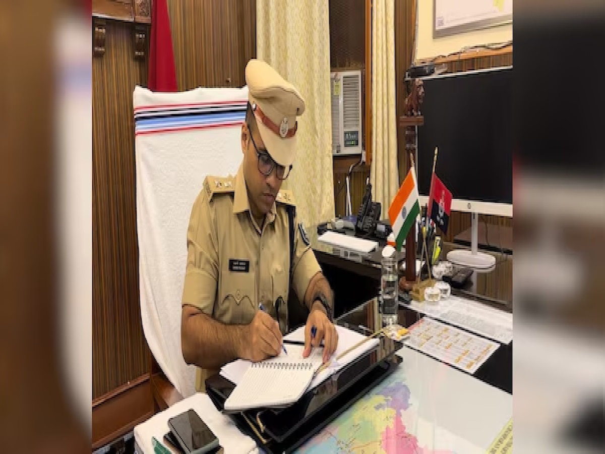 मोतिहारी पुलिस का 'ऑपरेशन क्लीन', 30 दिनों में 26 इनामी अपराधियों ने किया आत्मसमर्पण, 28 हुए गिरफ्तार