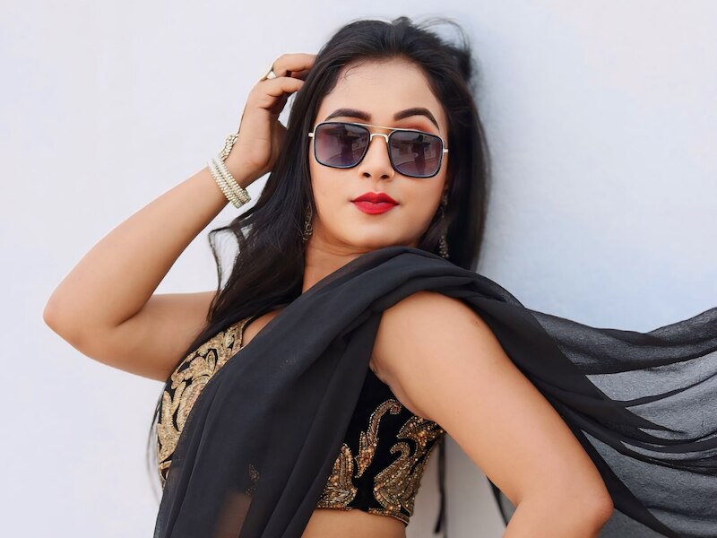 Trisha Kar Madhu Bhojpuri Work