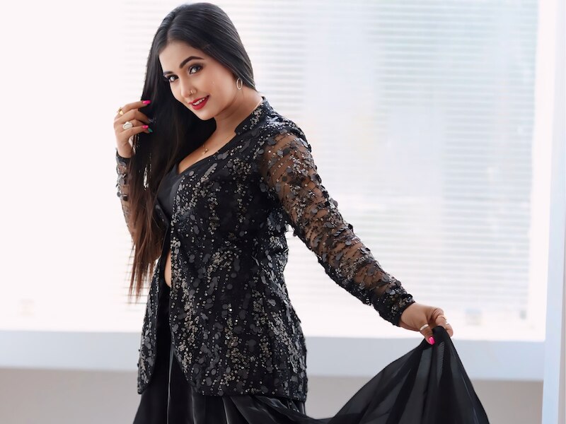Trisha Kar Madhu glamorous style