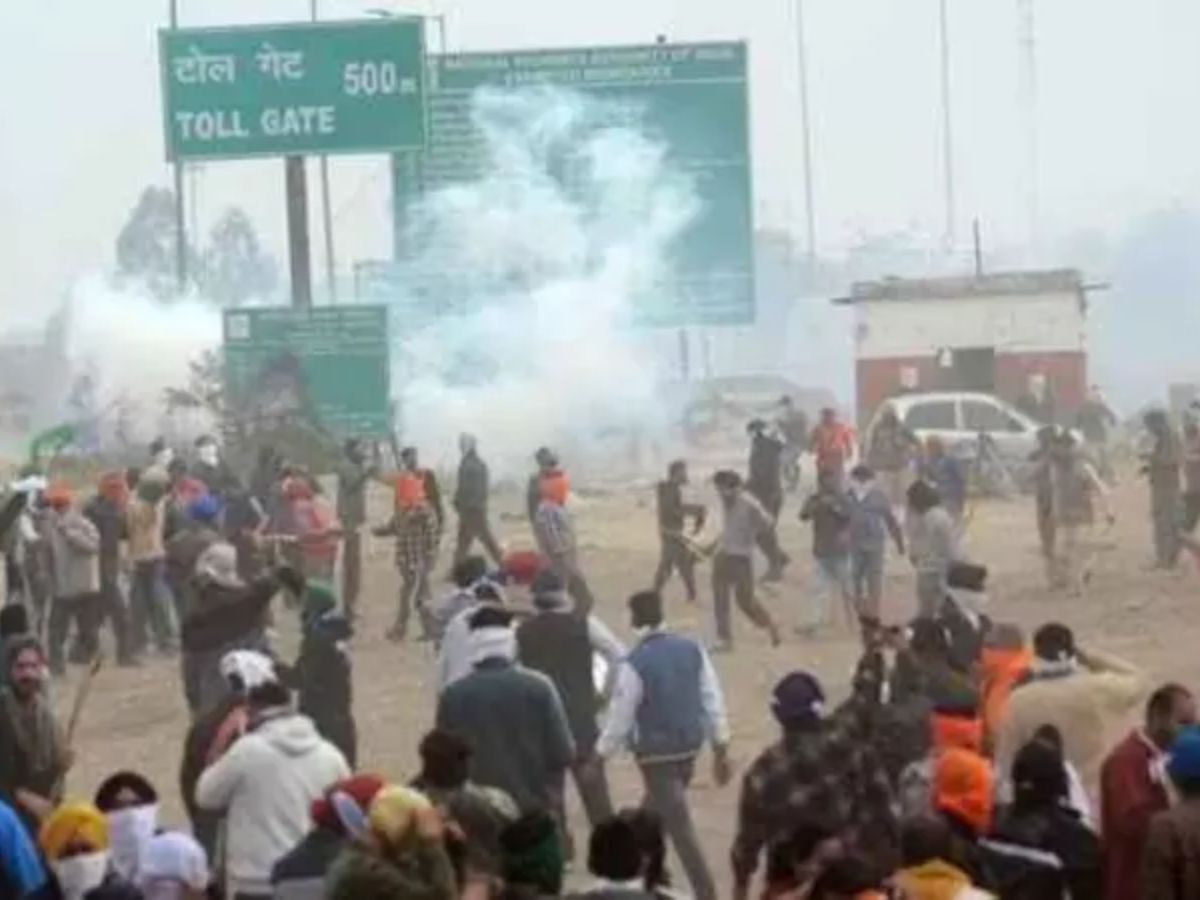 Kisan Protest: इस बार ट्रैक्टर ट्रॉली नहीं पैदल दिल्ली कूच करेंगे किसान, 6 दिसंबर से एक बार फिर किसानों का &#039;हल्ला बोल&#039;