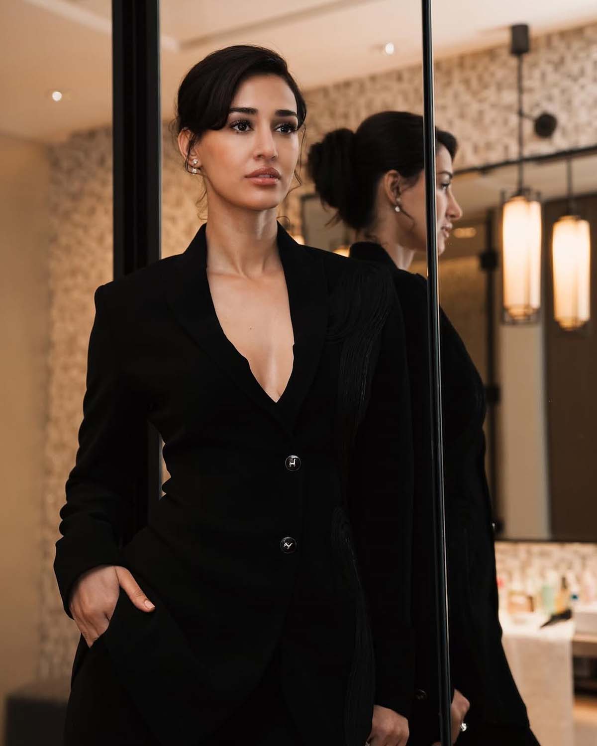 बॉलीवुड में डेब्यू