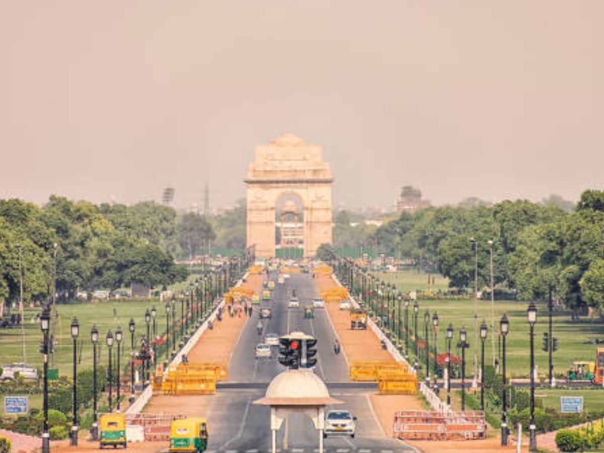 Delhi Pollution: बारिश के कारण दिल्ली के प्रदूषण में आया सुधार, साफ हुई राजधानी की हवा