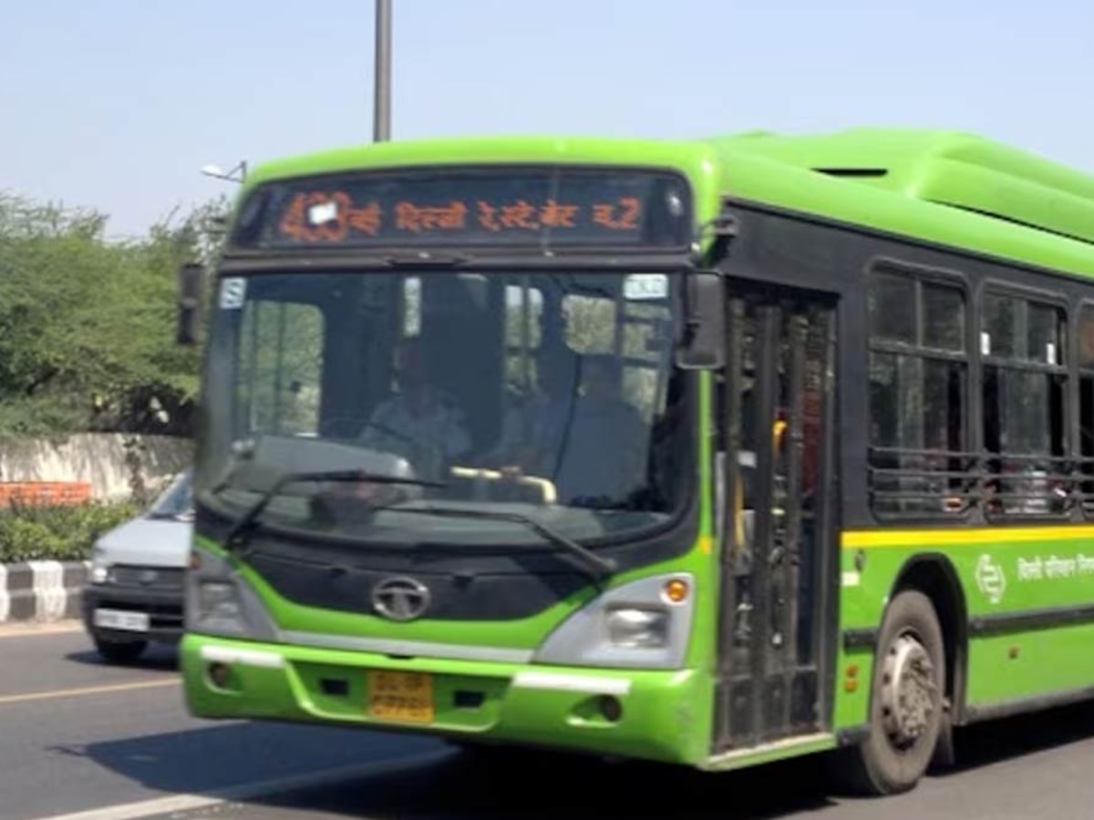 Delhi News: दिल्ली में चुनाव से पहले DTC बस ड्राइवर्स और कंडक्टर्स की बढ़ी सैलरी