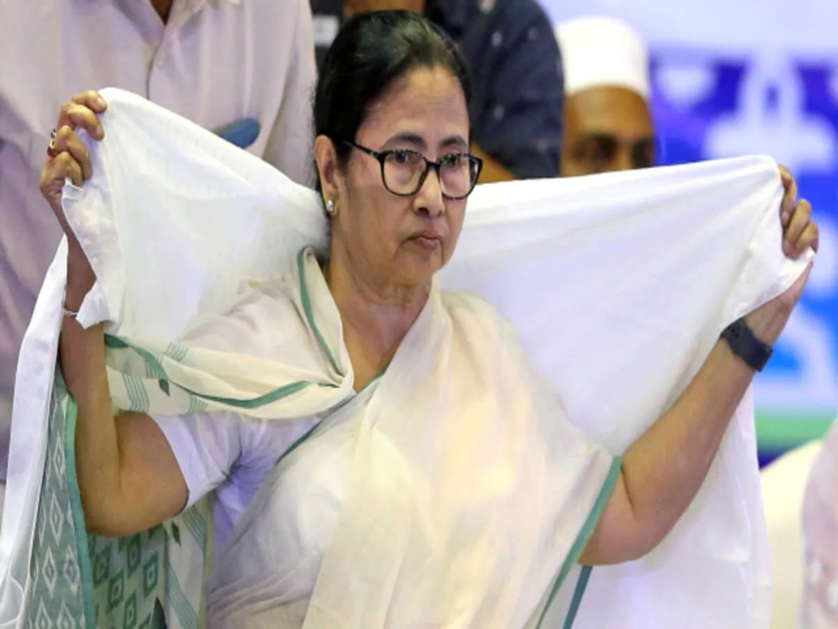 Mamata Banerjee: ममता तो मुगालते में ही हैं... INDIA ब्लॉक के अध्यक्ष पर एक-एक कर सबने ना कर दिया Mamata Banerjee: ममता तो मुगालते में ही हैं... INDIA ब्लॉक के अध्यक्ष पर एक-एक कर सबने ना कर दिया