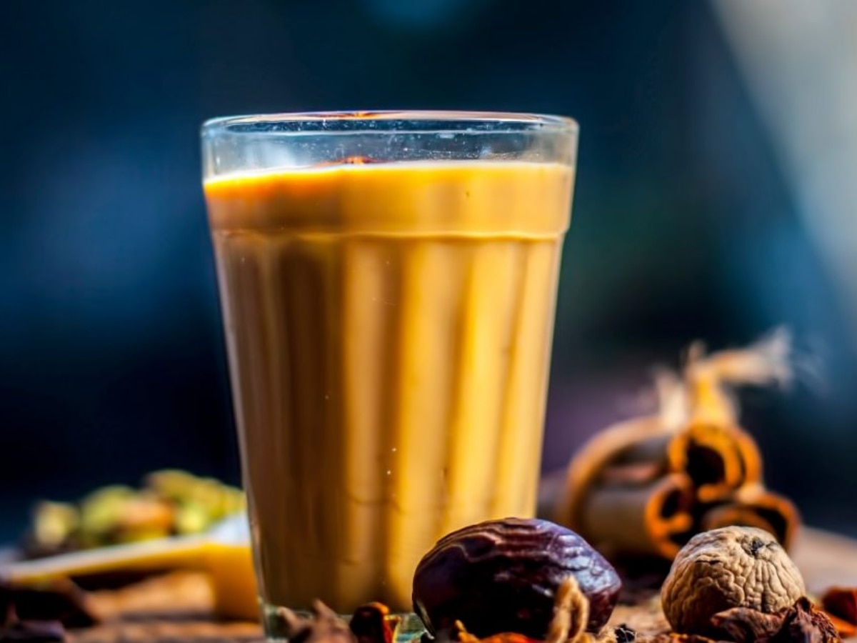 Masala Chai Benefits: ठंड में पीए ये मसाला चाय, स्वाद के साथ सेहत के लिए भी है फाएदेमंद