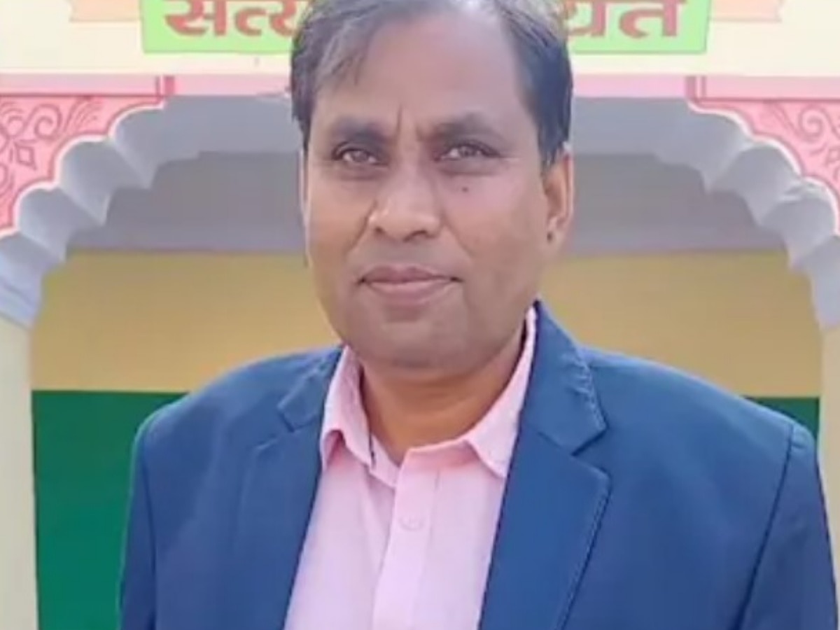 Alwar News: अलवर DEO नेकीराम को किया गया सस्पेंड, महिला टीचर लगा चुकी है गंभीर आरोप Alwar News: अलवर DEO नेकीराम को किया गया सस्पेंड, महिला टीचर लगा चुकी है गंभीर आरोप