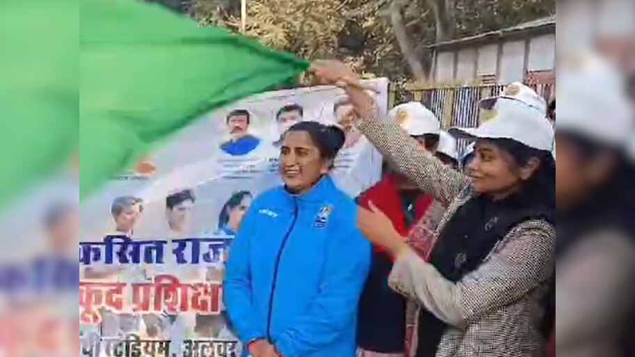 Alwar News : अलवर में सरकार की पहली वर्षगांठ पर 'रन फॉर विकसित राजस्थान' का हुआ आयोजन