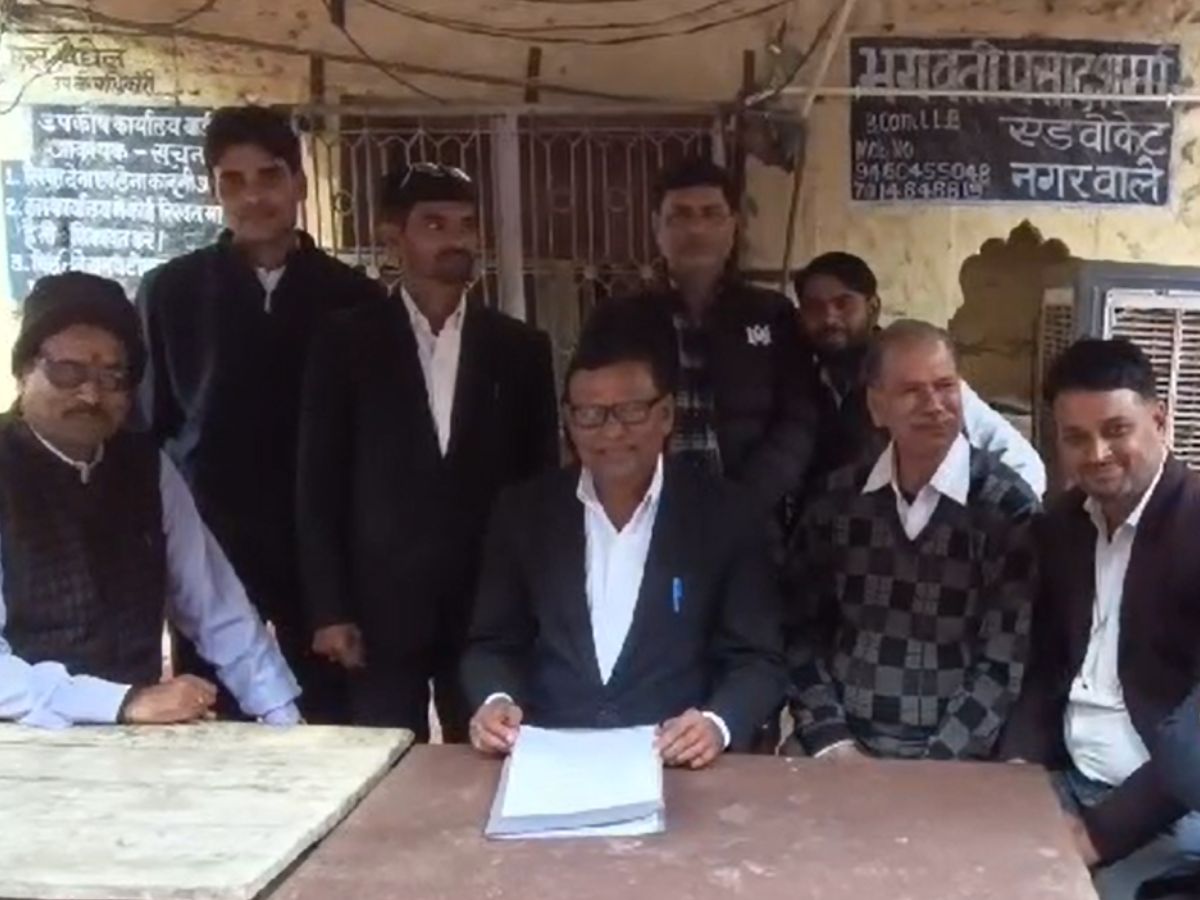 Dholpur News : बाड़ी के सीवर और पेयजल पाइप लाइन का मामला पहुंचा कोर्ट, 17 को सुनवाई Dholpur News : बाड़ी के सीवर और पेयजल पाइप लाइन का मामला पहुंचा कोर्ट, 17 को सुनवाई