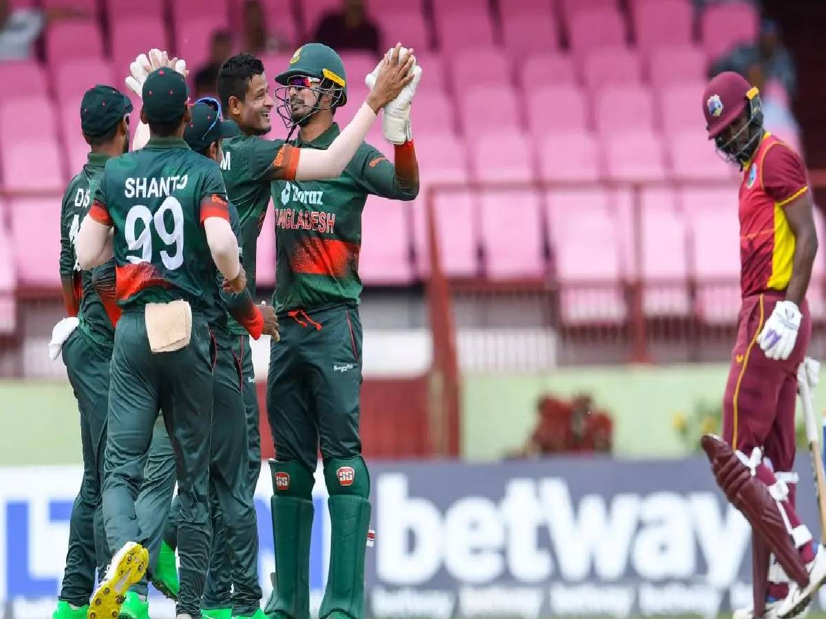 वेस्टइंडीज की जमीन पर पहली बार बांग्लादेश ने जीता T-20 मैच, ये खिलाड़ी बना जीत का हीरो वेस्टइंडीज की जमीन पर पहली बार बांग्लादेश ने जीता T-20 मैच, ये खिलाड़ी बना जीत का हीरो