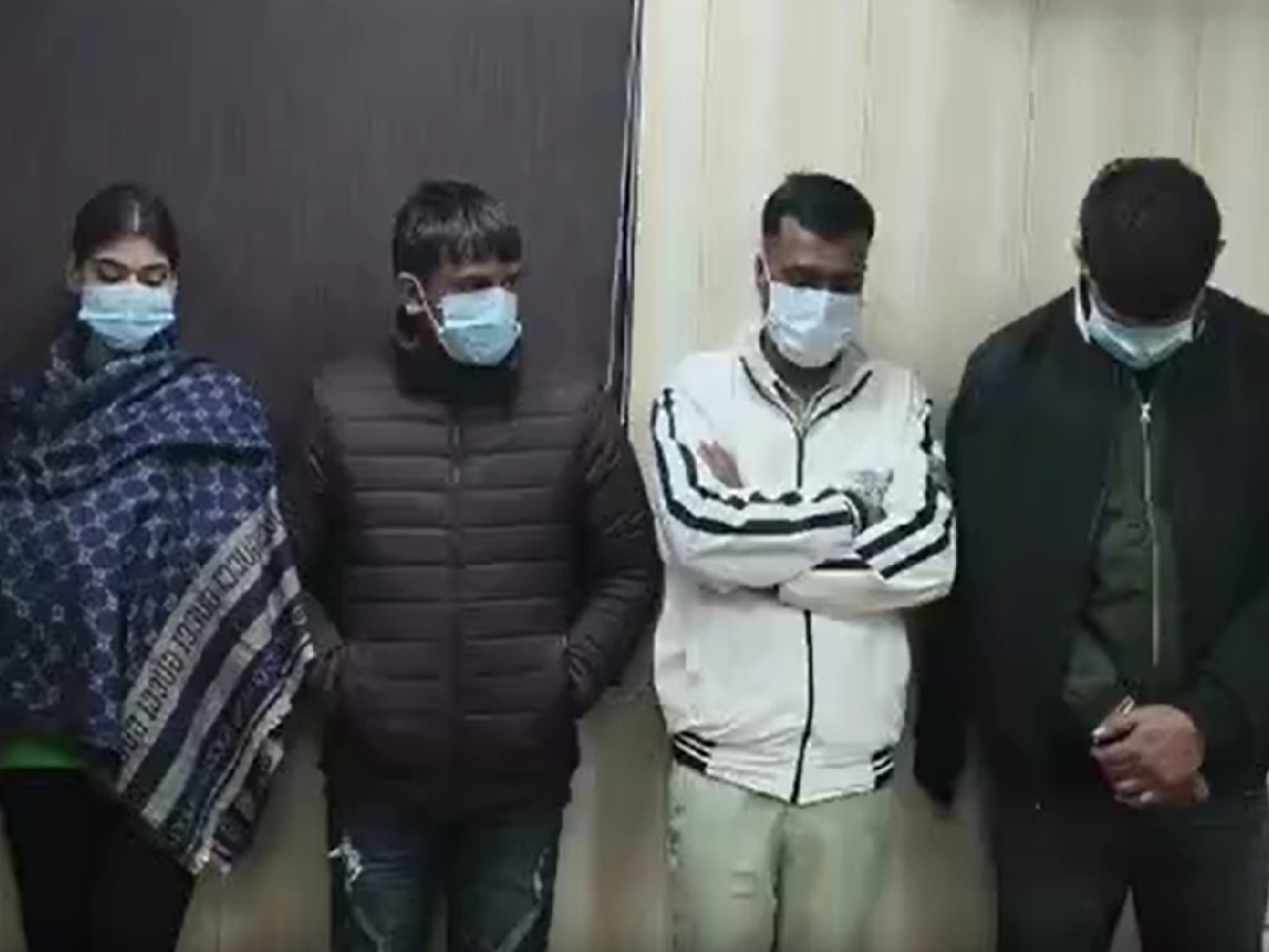 नोएडा पुलिस की गिरफ्त में चार आरोपी 