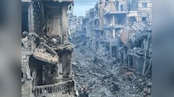 Gaza: इजरायल का कहर जारी, रिफ्यूजी कैंप पर की भीषण गोलीबारी, चारों तरफ बिछ गई लाशें