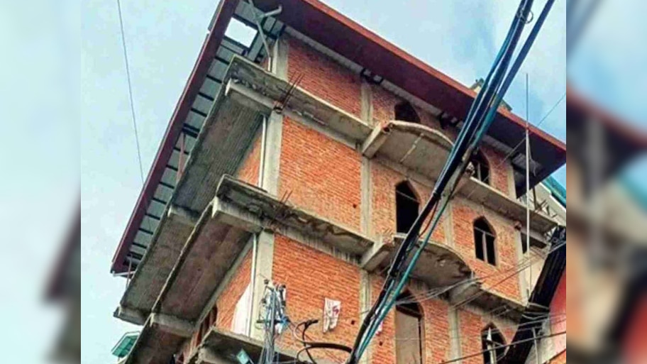 Sanjauli Mosque: इसलिए रोक दिया गया संजौली मस्जिद का हिस्सा गिराने का काम; आज कोर्ट में सुनवाई