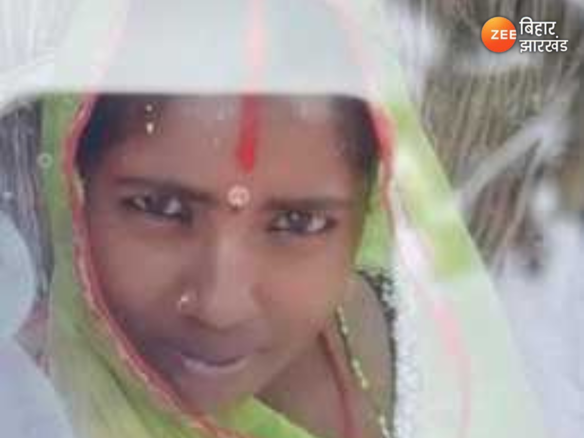 Begusarai News: महिला की निर्मम हत्या से फैली सनसनी, शव बोरे में बंद कर गड्ढे में फेंका Begusarai News: महिला की निर्मम हत्या से फैली सनसनी, शव बोरे में बंद कर गड्ढे में फेंका
