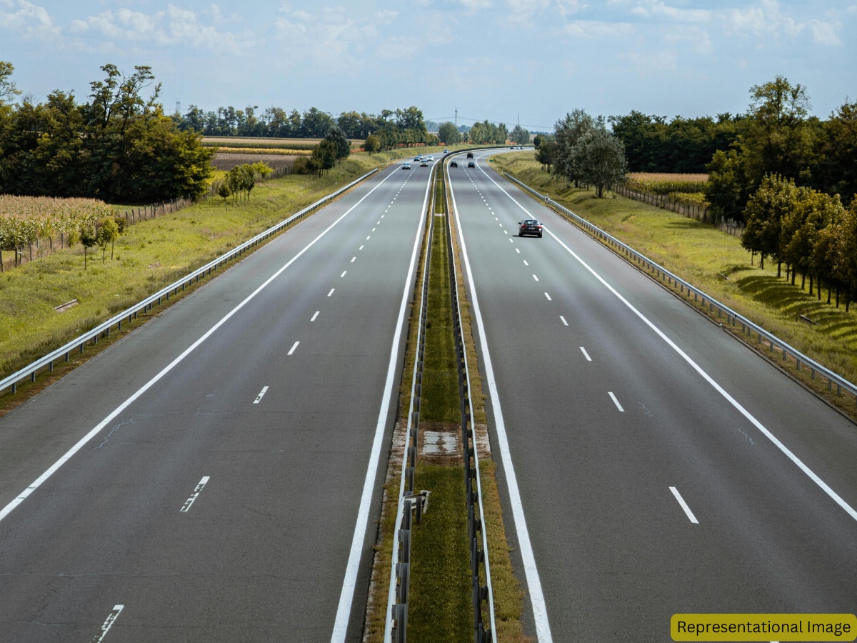 Four lane road representational image