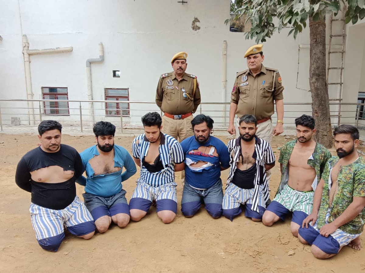 Rajasthan Crime: गैंगवॉर में बदला लेने के लिए गाड़ियों में तोड़फोड़ करने वाला गिरोह दबोचा, हिस्ट्रीशीटर सहित 7 बदमाश गिरफ्तार