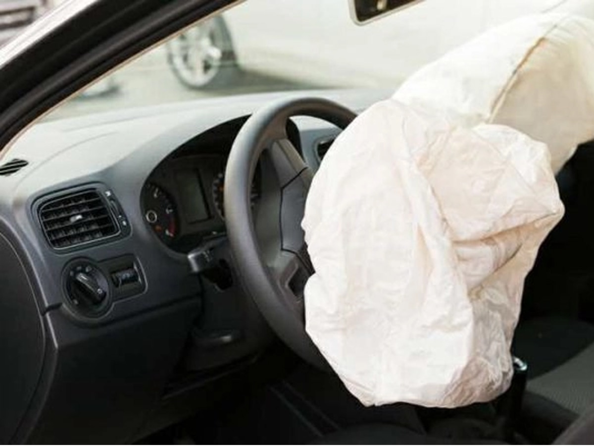 क्या Airbag की वजह से गई 6 साल के बच्चे की जान? जानें क्यों चर्चा में आया मुंबई का ये मामला 