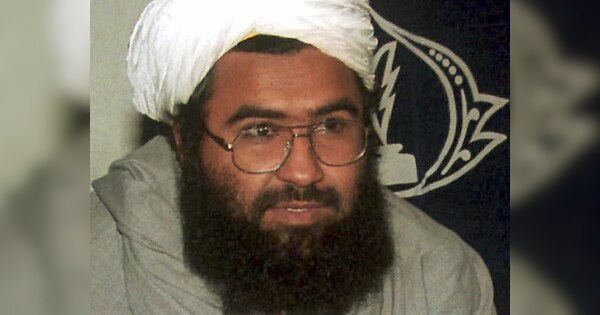 Jaish e mohammed chief terrorist masood azhar suffers heart attack ...