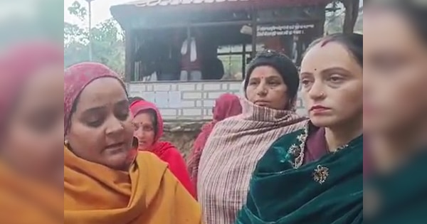 Himachal News: हमीरपुर में अतिक्रमण की जद में आया वर्षों पुराना मंदिर, ग्रामीण ने जताया विरोध