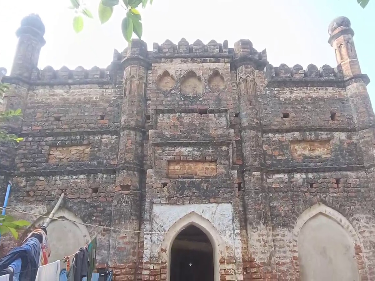 Nanded Mosque Hindu family have been taking care of the mosque for a hundred years in ...
