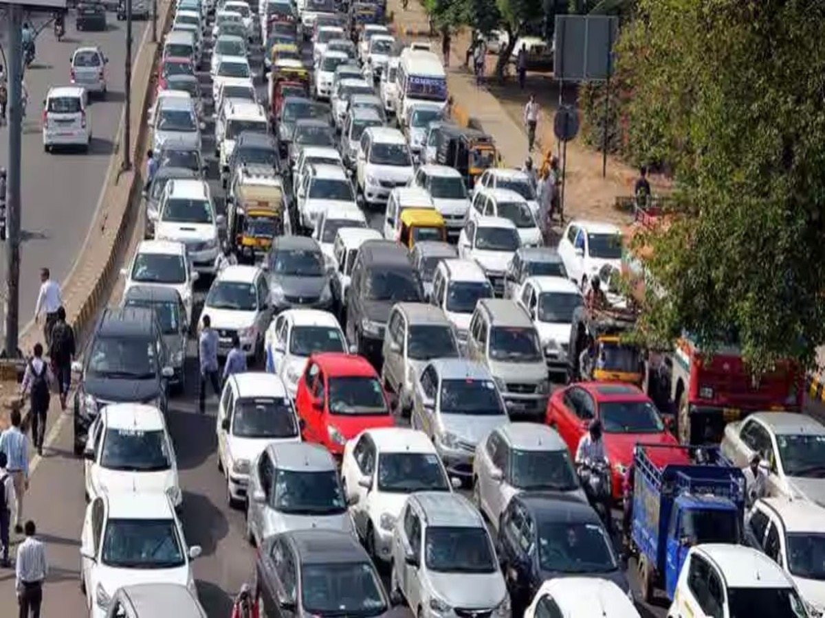 Traffic Advisory: नए साल के लिए जारी की गई ट्रैफिक एडवाइजरी, देख लें वाहन चालक 