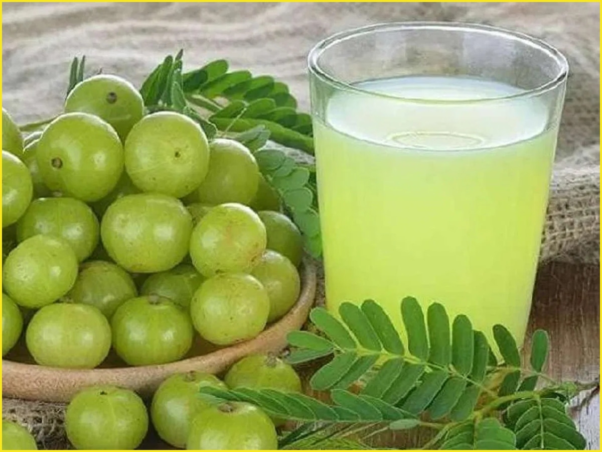 Amla Water Benefits: एंटी एजिंग की समस्या से हैं परेशान, तो करें आंवले का ये उपाय