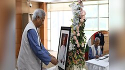  मोहम्मद यूनुस ने मनमोहन सिंह को दी श्रद्धांजलि, भारतीय हाई कमीशन पहुंच दिए ये संदेश