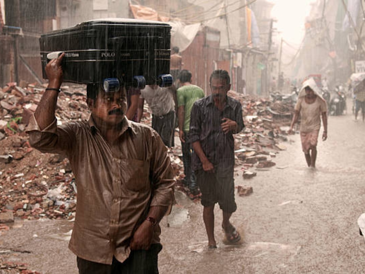 Rajasthan Weather Update: राजस्थान में एक्टिव हुआ पश्चिमी विक्षोभ, बीकानेर, चुरू, हनुमानगढ़ समेत इन जिलों में गरज-चमक के साथ होगी बारिश