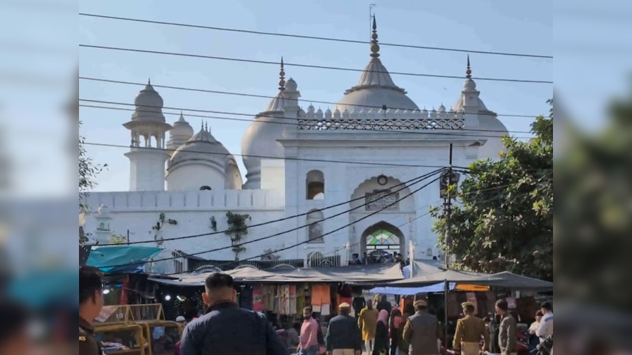 Sambhal, Badau, Ajmer के बाद अब अलीगढ़ की जामा मस्जिद पर दावा