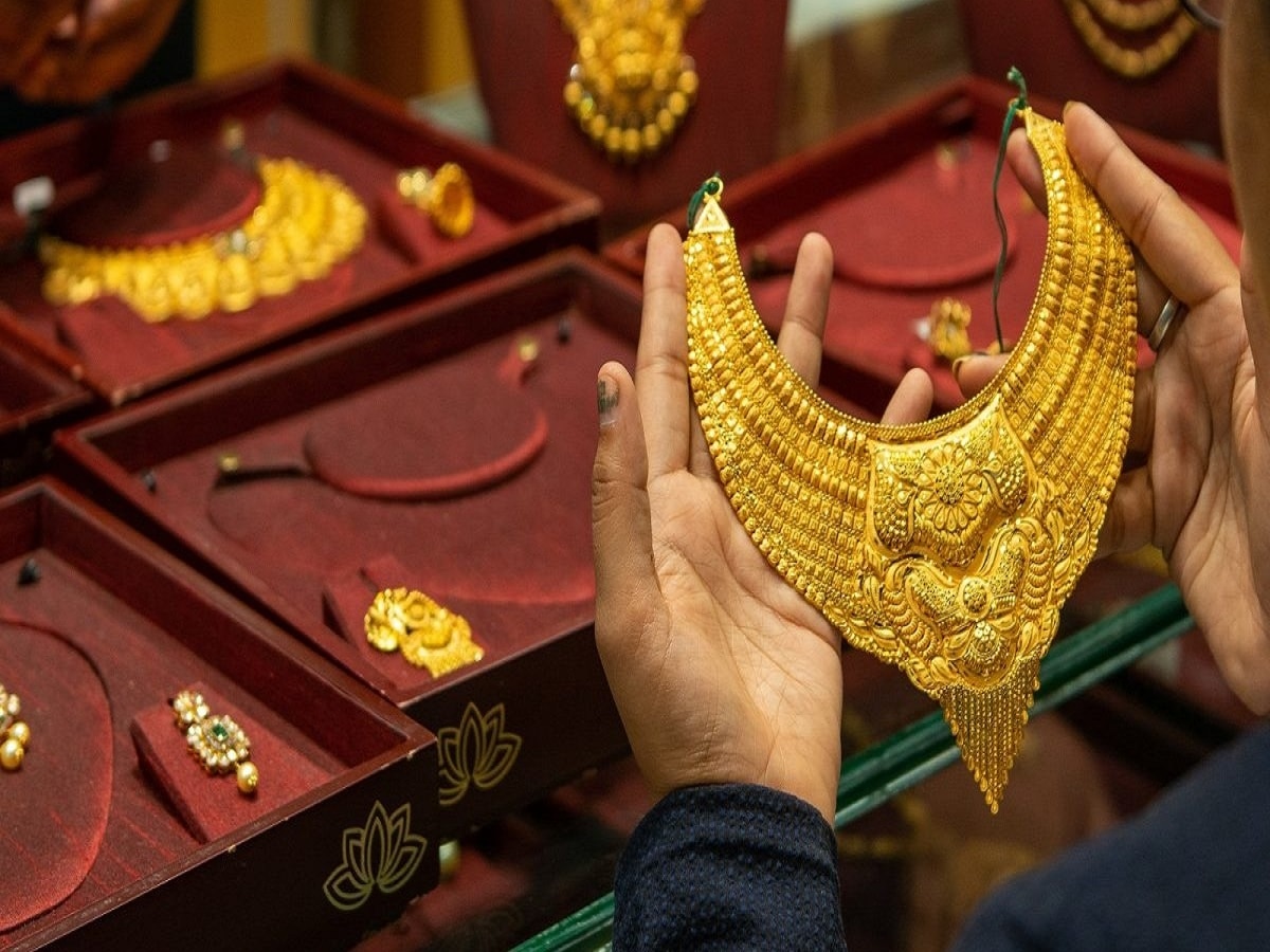 Gold Rate Today: सोने की गिरावट पर लगा ब्रेक, गोल्ड 108 रुपये तेज, चांदी 256 रुपये उछली