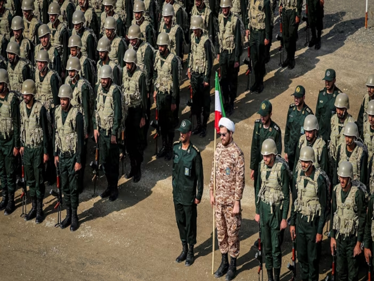 Iran Defence Exercise: अमेरिका से ईरान को बड़ा खतरा, न्यूक्लियर प्लांट के पास शुरू की एक्सरसाइज Iran Defence Exercise: अमेरिका से ईरान को बड़ा खतरा, न्यूक्लियर प्लांट के पास शुरू की एक्सरसाइज