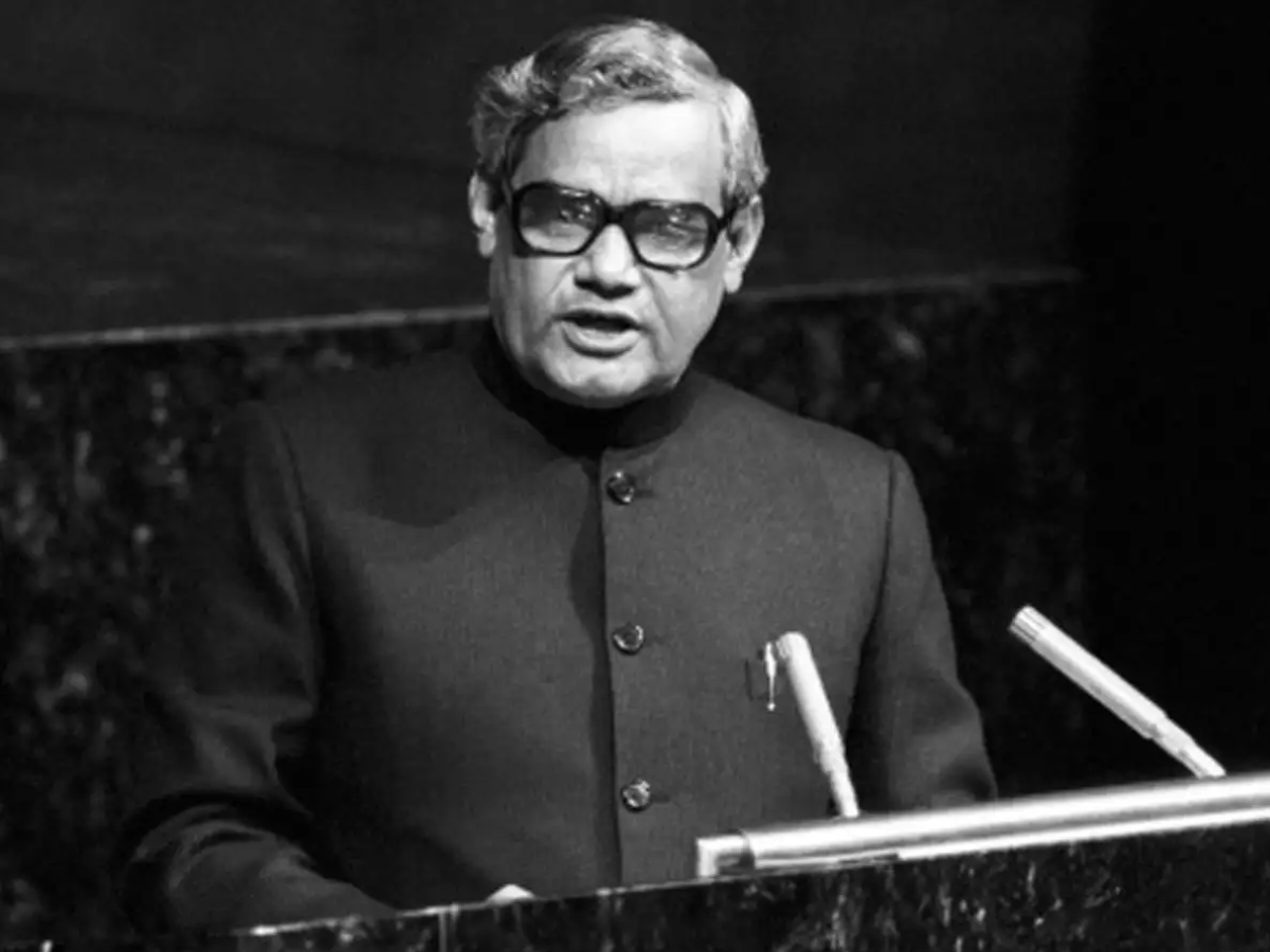 World Hindi Day: जब UN में बजा हिंदी का डंका, भारत के इस PM ने सबसे पहले दिया था देसी भाषा में भाषण!