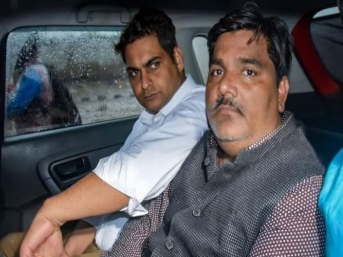 Delhi Riots Case: क्या ताहिर हुसैन को इलेक्शन लड़ने के लिए मिलेगी जमानत? हाईकोर्ट में याचिका दायर Delhi Riots Case: क्या ताहिर हुसैन को इलेक्शन लड़ने के लिए मिलेगी जमानत? हाईकोर्ट में याचिका दायर